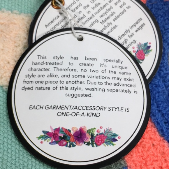 America and Beyond • round purse/ Lrg tassel - Picture 8 of 8